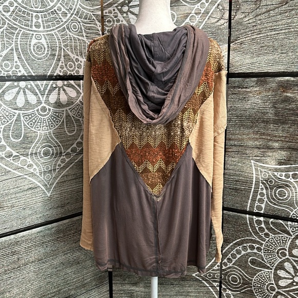 Willow Top - Picture 2 of 3